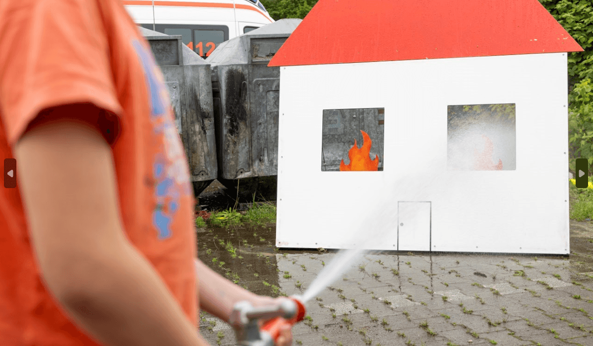 Bei der Feuerwehr konnten Kinder selbst löschen